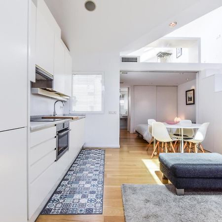 Atico Reformado En Anton Martin Apartment Madrid Exterior photo